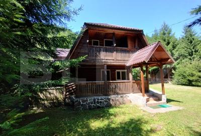 Cabana 4 camere Lunca Bradului