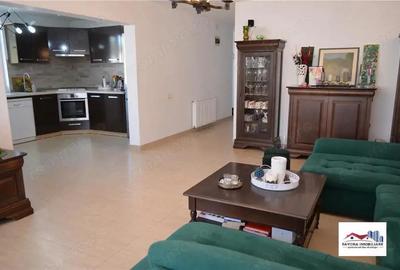 Casa Spatioasa de Vanzare Zona Semicentrala - 4