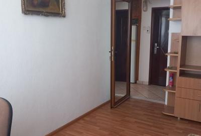 Apartament cu 3 camere semidecomandat în Central - 15