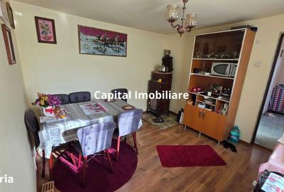 Casă cu 4 camere decomandat cu Canalizare în Traian - 6