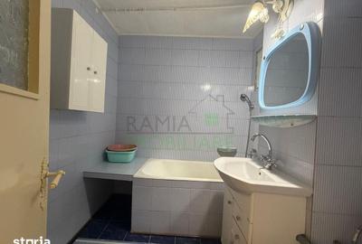 Apartament cu 3 camere decomandat în Tractorul - 8