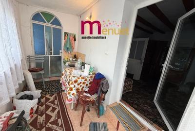 Casă cu 5 camere cu Garaj în Piața Nouă - 5
