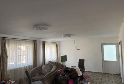 Casă cu 3 camere în Central - 8