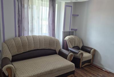 Apartament cu 2 camere semidecomandat în Central
