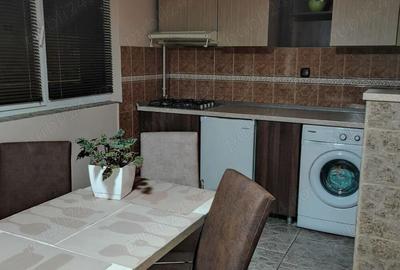Ofer ap.2cam dec mobilat si utilat,langa UNIVERSITATEA Brasov grivitei,minim 6 luni cu 480 euro luna - 4