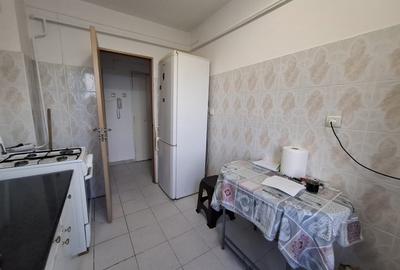 INCHIRIERE-APARTAMENT 3 CAMERE-DECOMANDAT-PODU ROS - 10