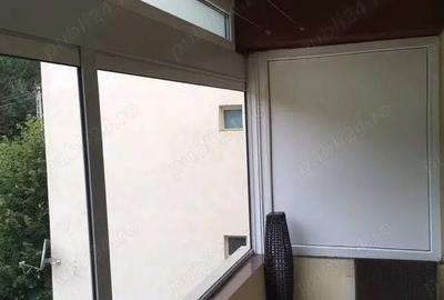 Apartament cu 3 camere decomandat în Sărata - 2