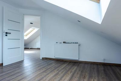 Apartament cu 7 camere în Florești - 12