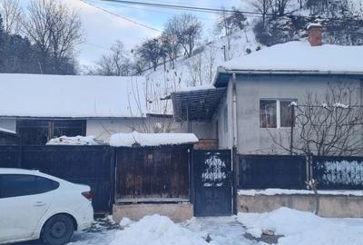 Casă cu 4 camere în Căpușu Mare - 1