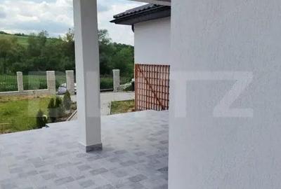 Casă cu Teren 1600 Mp în Cerghid - 4