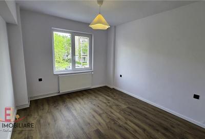 Apartament cu 3 camere decomandat în Tudor - 7