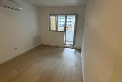 Gars cu gradina, ideal salon sau locuit! - 9