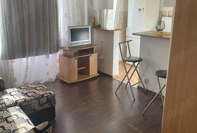 Garsonieră nedecomandată în Central - 3