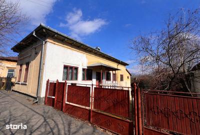 Casă cu 3 camere cu Canalizare în Central - 6