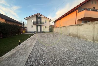 Casă individuală cu 3 camere cu Canalizare în Cârcea - 1
