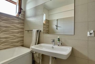Apartament decomandat cu parcare subterana langa Grand Hotel Italia - 11