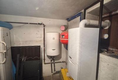Casă cu 4 camere în Ungureni - 1