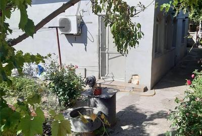 Casă cu 3 camere în Central - 1