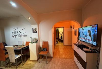 Apartament cu 4 camere decomandat, mobilat în 9 Mai - 22