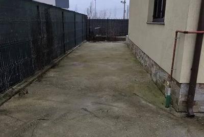 Casă cu 4 camere în Odăile - 1