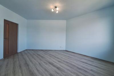 Apartament cu 3 camere, 86 mp, parcare, zona BMW - 5