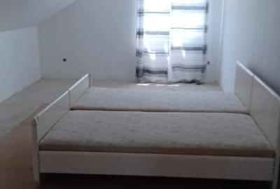 Casă cu 5 camere cu Teren 1600 Mp în Nădab - 11