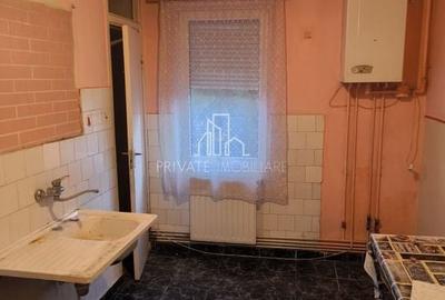 Apartament 2 Camere, Et. 2/4 De Vanzare, Bd. Pandurilor, Tudor - 3