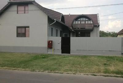 Casă cu 6 camere în Micălaca - 1