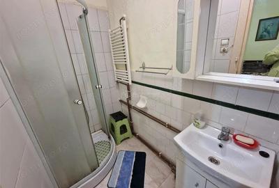 Casă cu Teren 115 Mp în Muncitoresc