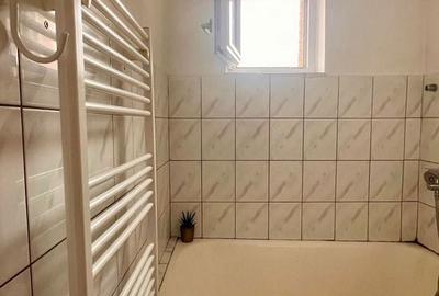 Apartament cu 5 camere decomandat în Central