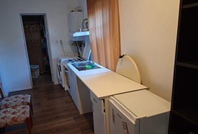 Închiriere apartament în casă pe strada Plevnei - 3