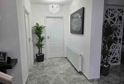 Casă cu Teren 500 Mp în Central - 4