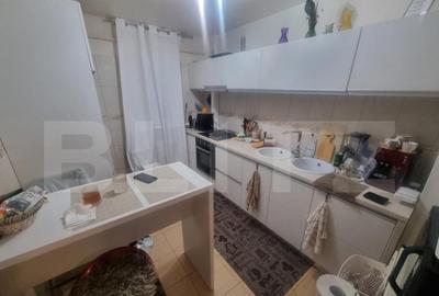 Apartament 3 camere decomandat, 68 mp utili, Craiovita Noua, - 2