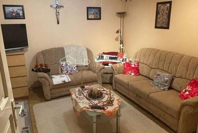 Casă individuală cu 5 camere cu Canalizare în 22 Decembrie 1989 - 12