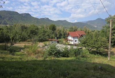 Teren Construcții intravilan de 1000 mp, în Bran - 1