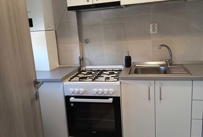 Apartament cu 2 camere decomandat în Calea București - 2