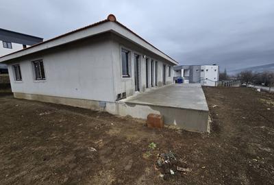 Casa 4 camere,2 băi,127 mp, 618mp teren,  0% comision - 3