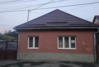 Casă cu 4 camere în Central - 1