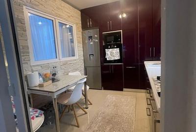 Apartament cu 3 camere decomandat în Brătianu - 2