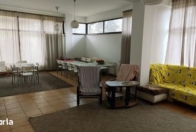 Casă cu Teren 1856 Mp în Central - 15
