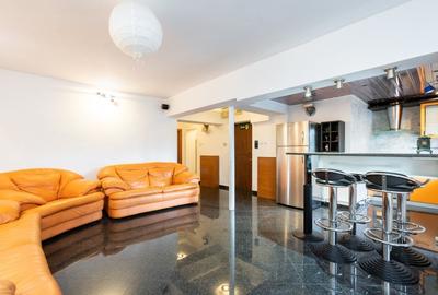 I De vanzare I 3 camere I Decebal stradal I et. 1, ideal investitie I I De vanzare I 3 camere I Decebal stradal I et. 1, ideal investitie I - 3