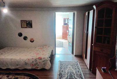 Casă cu 3 camere în Bunești - 5