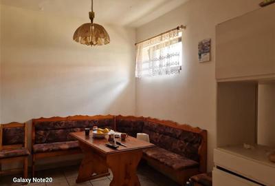 Casă individuală cu 4 camere cu Canalizare în Horia