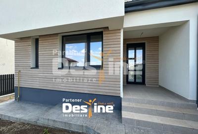 Duplex cu 4 camere cu Canalizare în Valea Lupului - 2