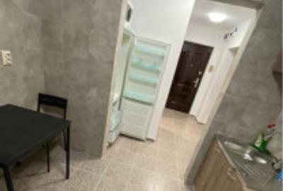 Garsonieră decomandată în Alexandru Obregia - 8