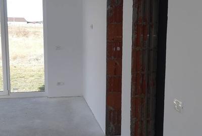 Casă cu 3 camere în Central - 2