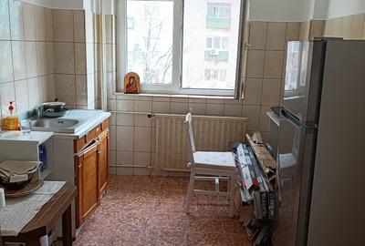 Apartament cu 3 camere semidecomandat, mobilat în Ghencea - 16