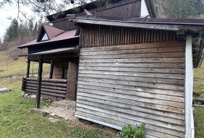 Casă cu 4 camere în Central - 1