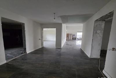 Casă cu 4 camere cu Teren 1700 Mp în Școlilor - 11