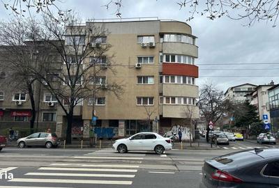 Apartament cu 3 camere decomandat în 1 Mai - 3